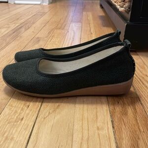 Canvas Low Black Wedge Shoe
